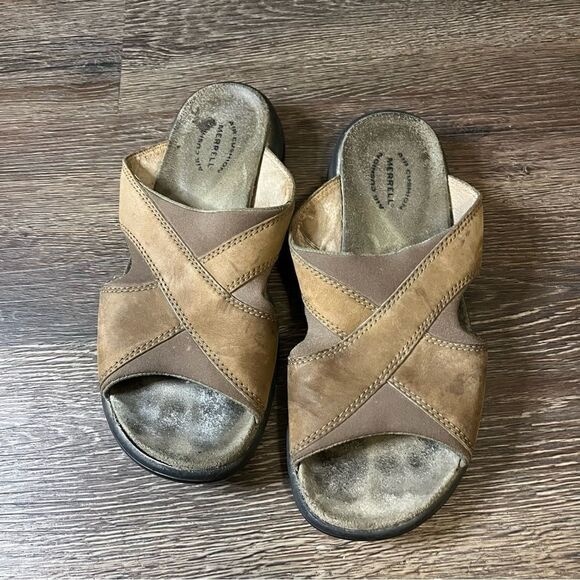 Merrell Topo Cross Stone Tan Crisscross Suede Sandals - Picture 3 of 10